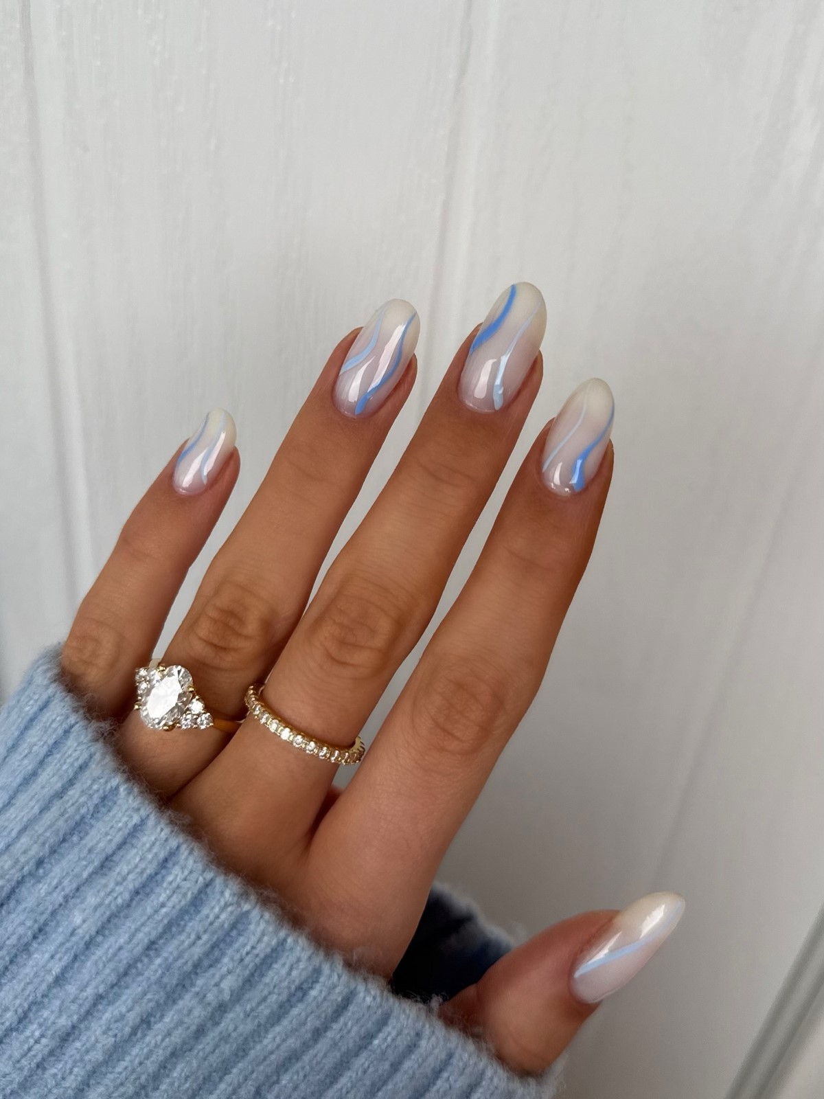 Голубой маникюр весна 2026: самый заметный тренд сезона