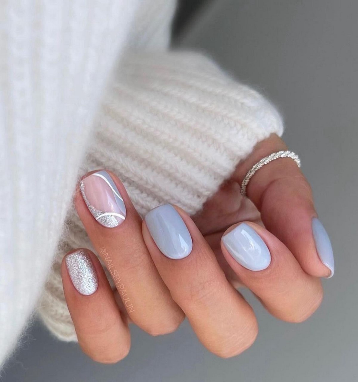 Голубой маникюр весна 2026: самый заметный тренд сезона