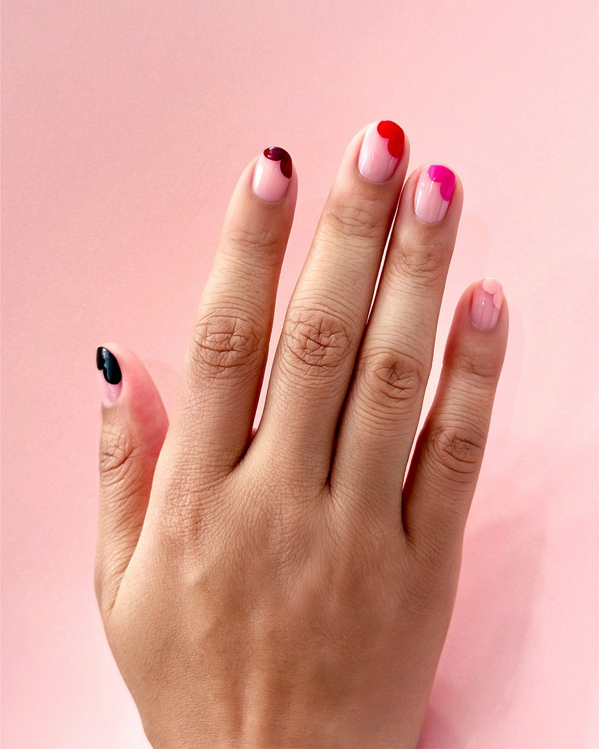 Короткие ногти на апрель: дорогие и аккуратные цвета