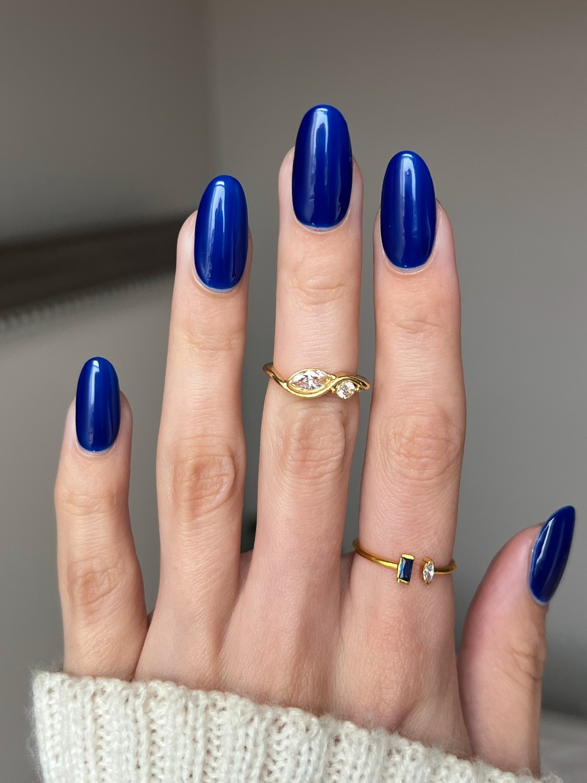 Маникюр апрель 2026: 7 оттенков, которые диктуют стиль