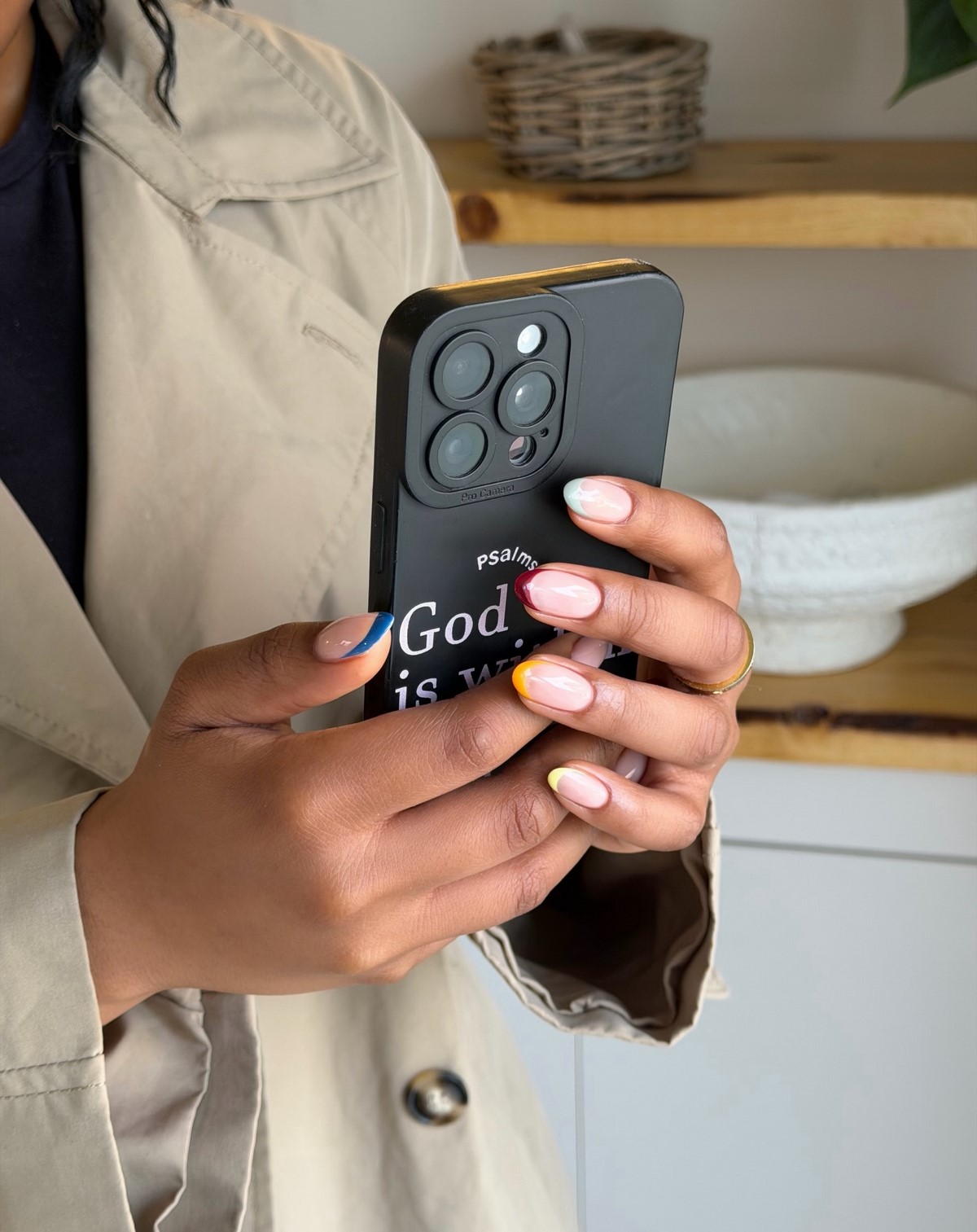 Маникюр без дизайна: главный признак дорогого образа