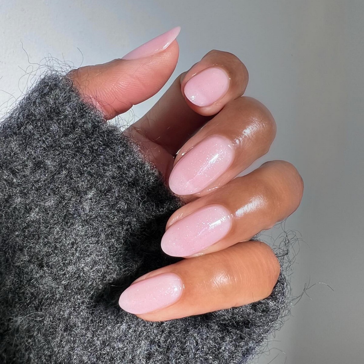 Маникюр без дизайна: главный признак дорогого образа