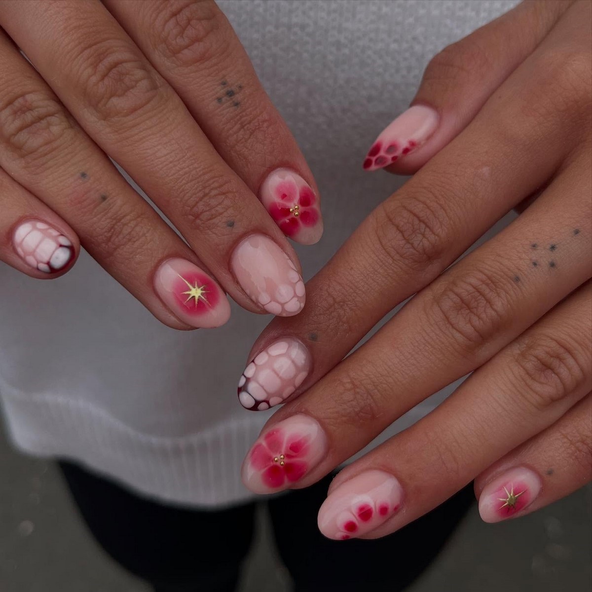 Маникюр на короткие ногти: новые формы апреля, которые меняют все