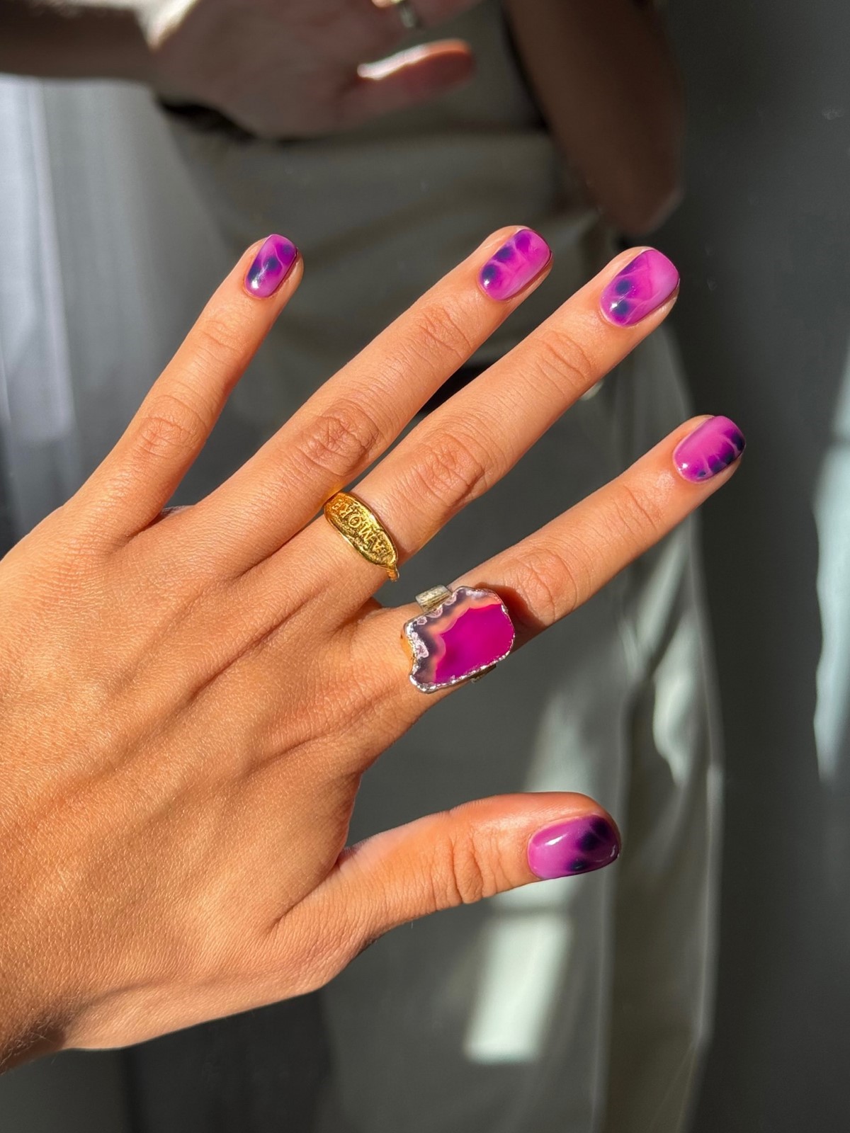 Маникюр на короткие ногти: новые формы апреля, которые меняют все