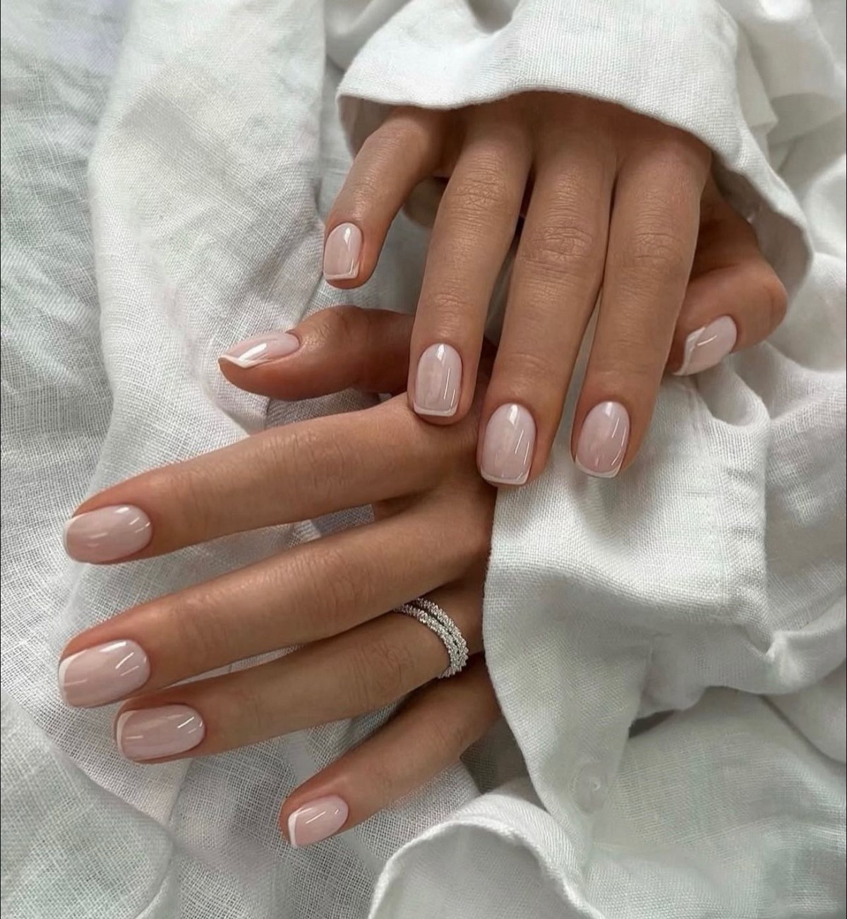 Ледяной маникюр: самый изысканный тренд этой весны