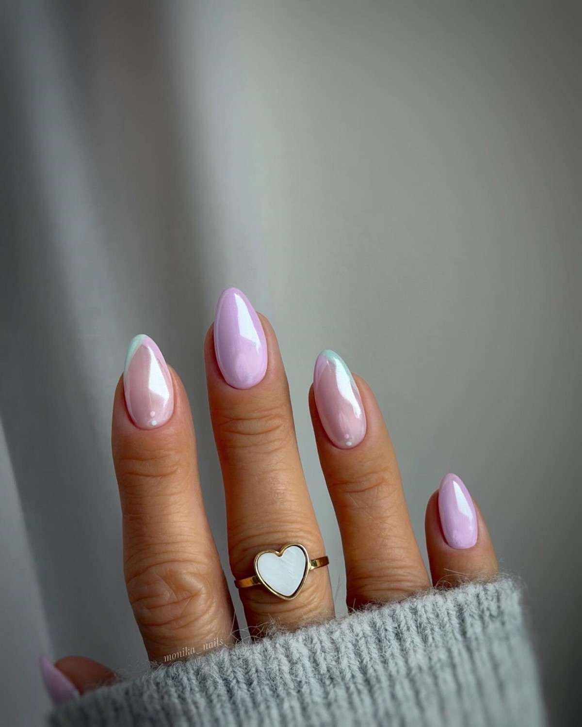 Маникюр с росой: блеск, который не отпускает взгляд