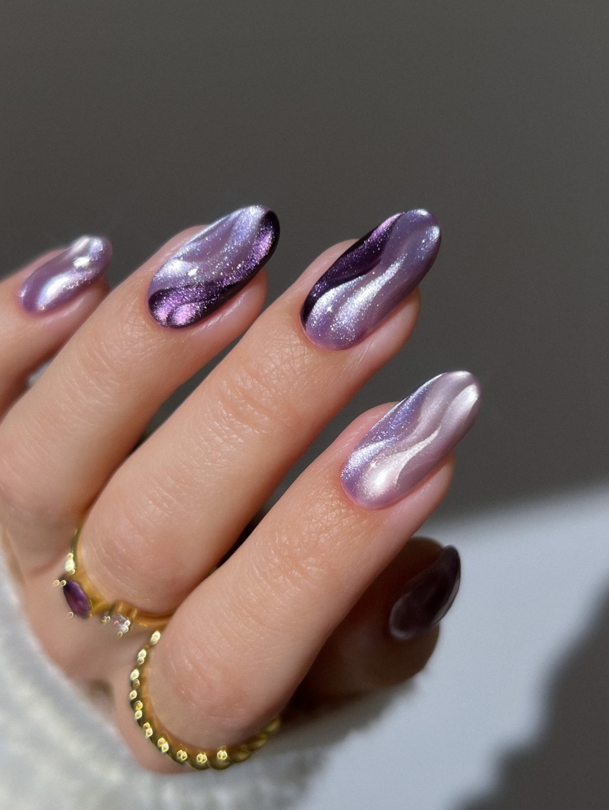 Маникюр с росой: блеск, который не отпускает взгляд