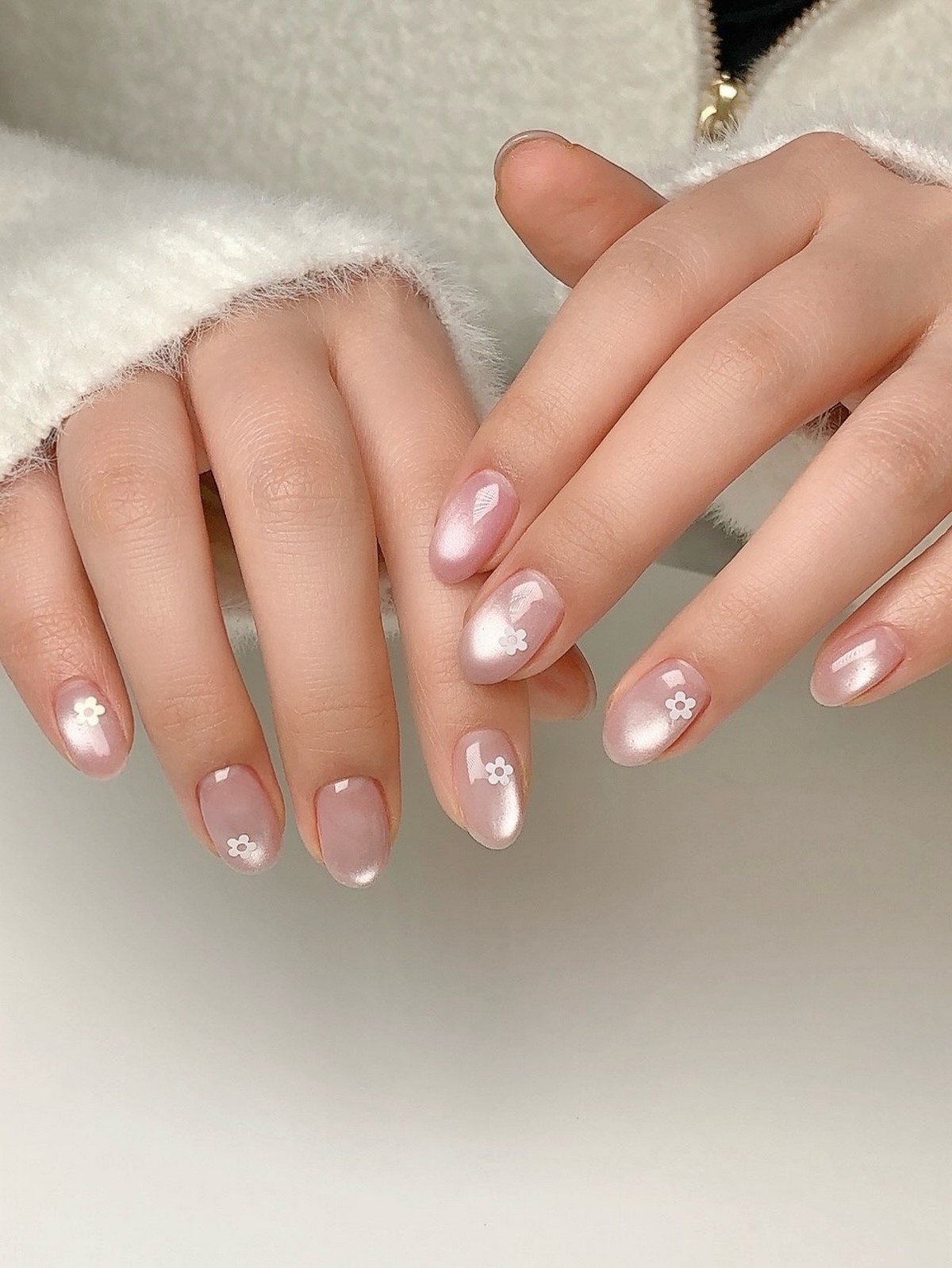 Желейный маникюр: секрет прозрачности, которая стоит дорого