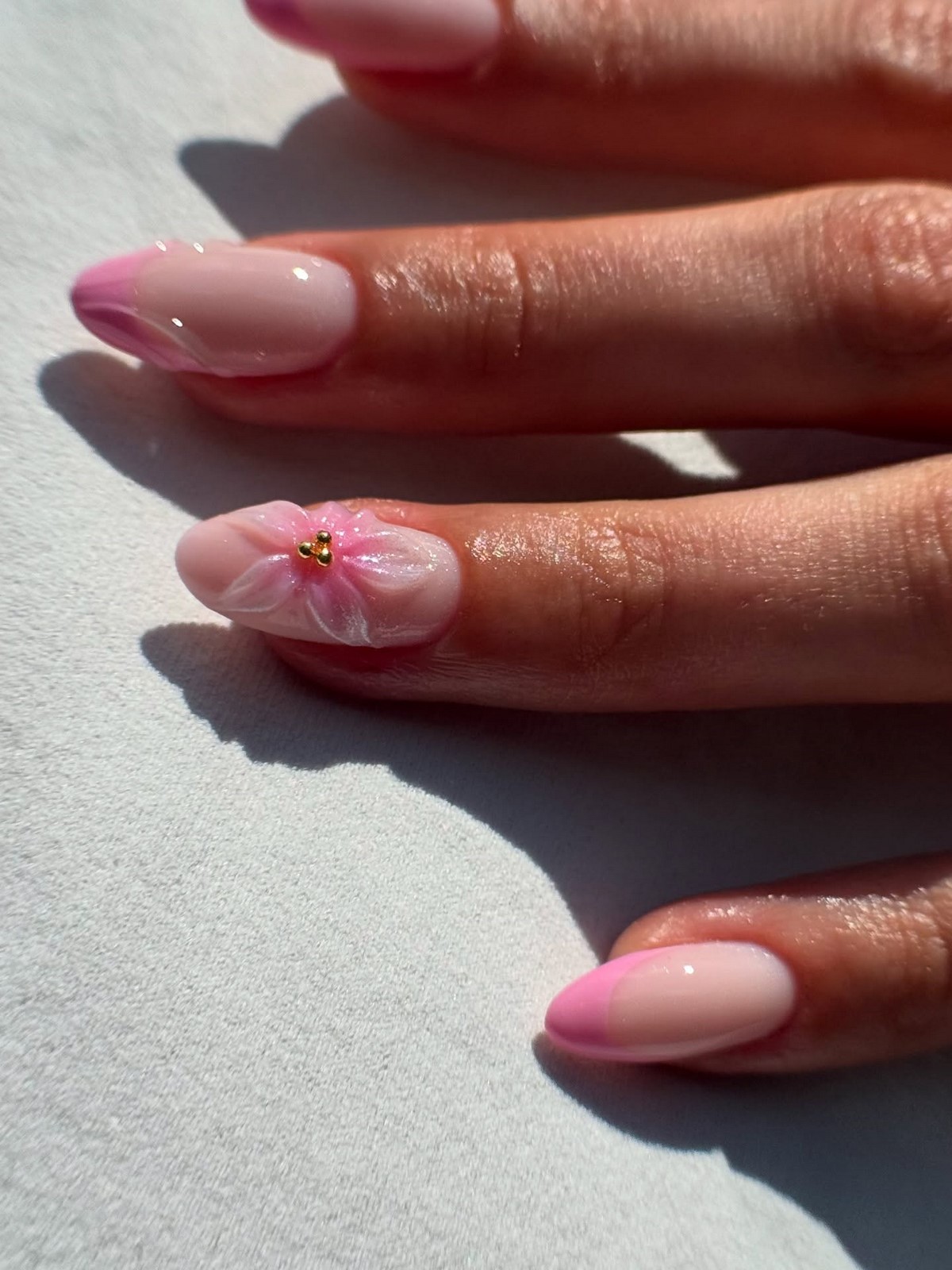 Желейный маникюр: секрет прозрачности, которая стоит дорого