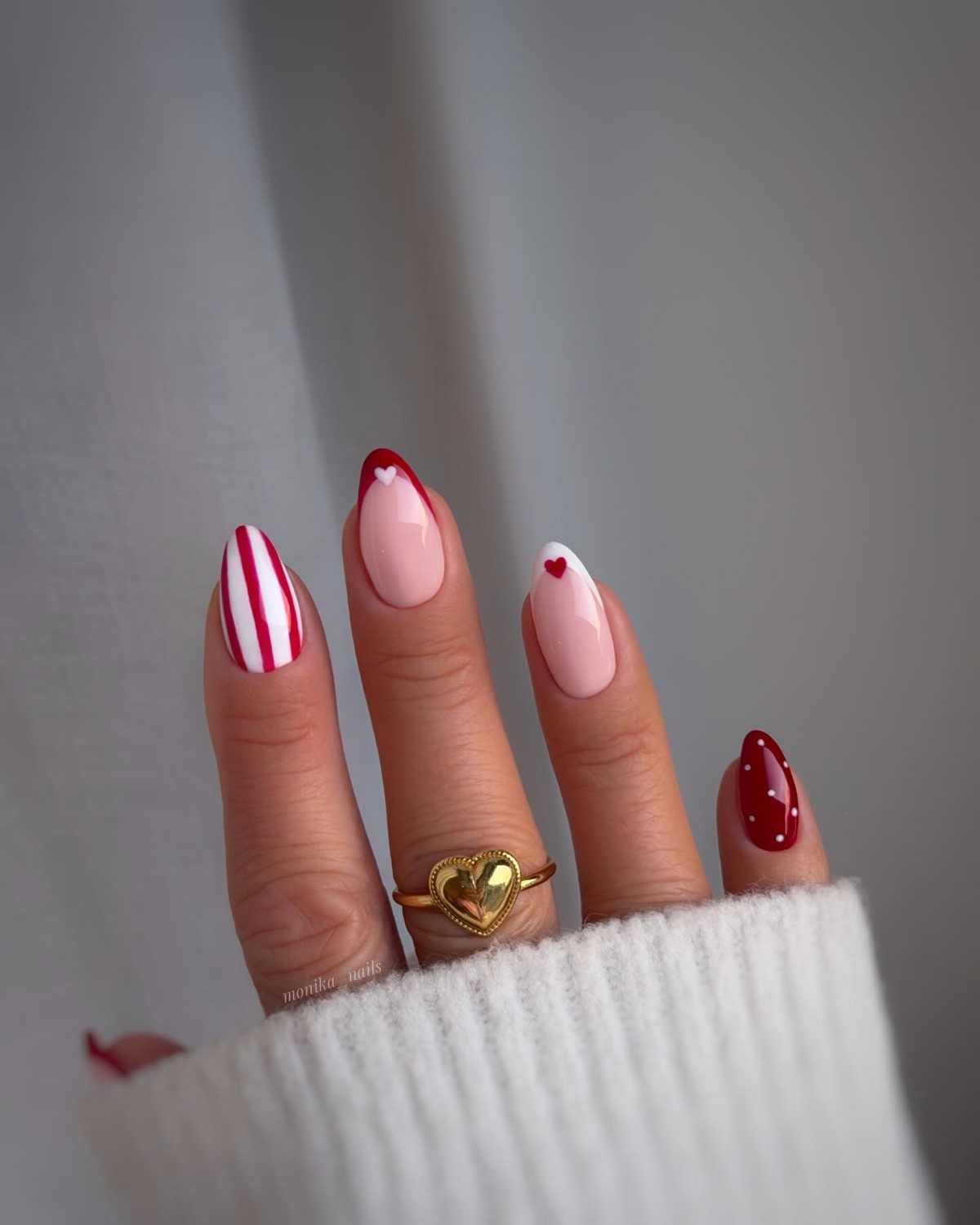 Маникюр с разноцветными полосками: главный яркий дизайн весны