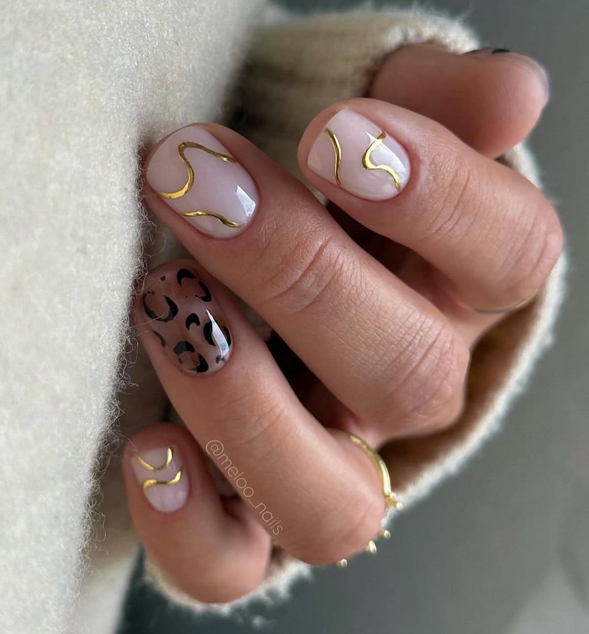 Маникюр с тонкой линией: минималистичный тренд весны 2026