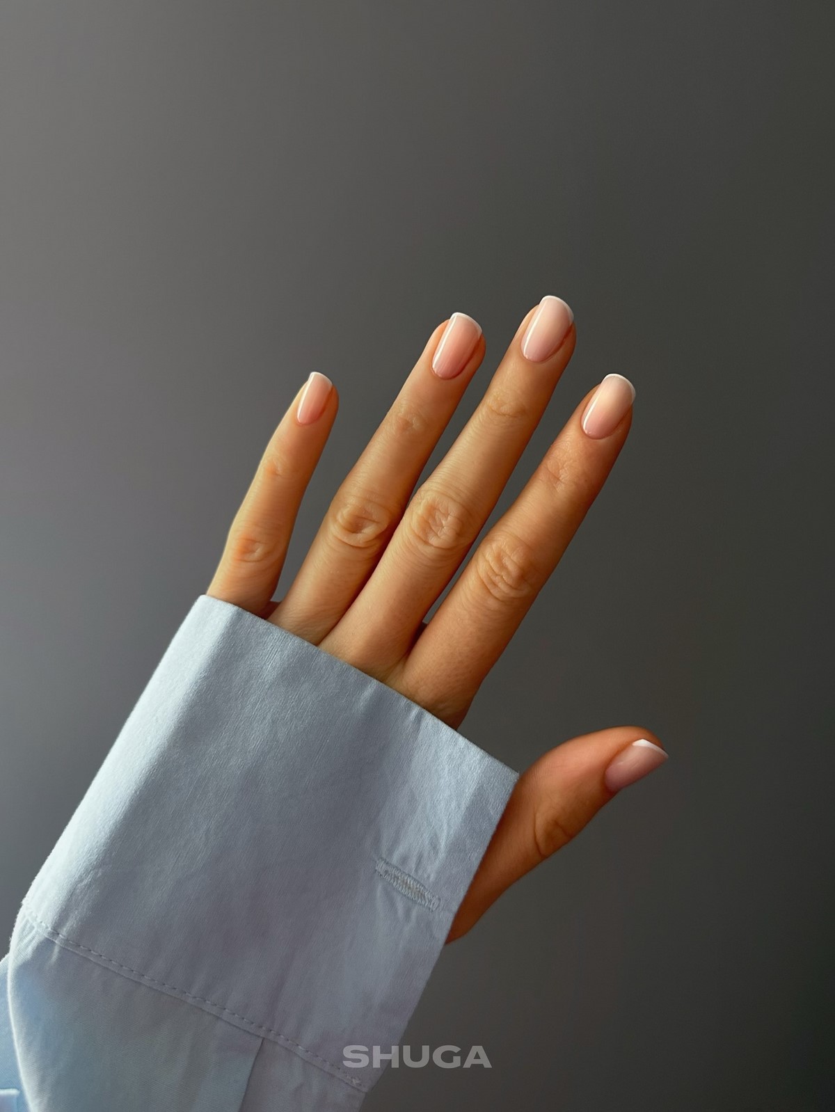 Нежный френч на короткие ногти: минимализм, который выглядит дорого