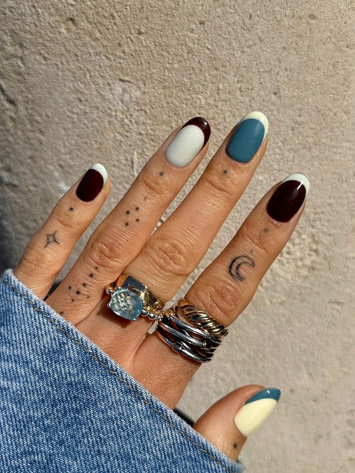 Весенний френч на апрель 2026: свежие формы вместо классики