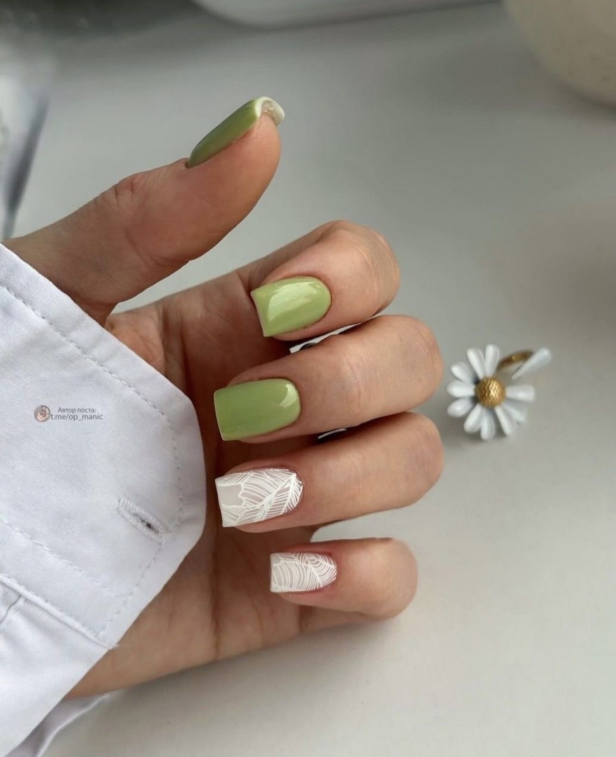 Зеленый маникюр апреля 2026: оттенки, которые захватили тренды