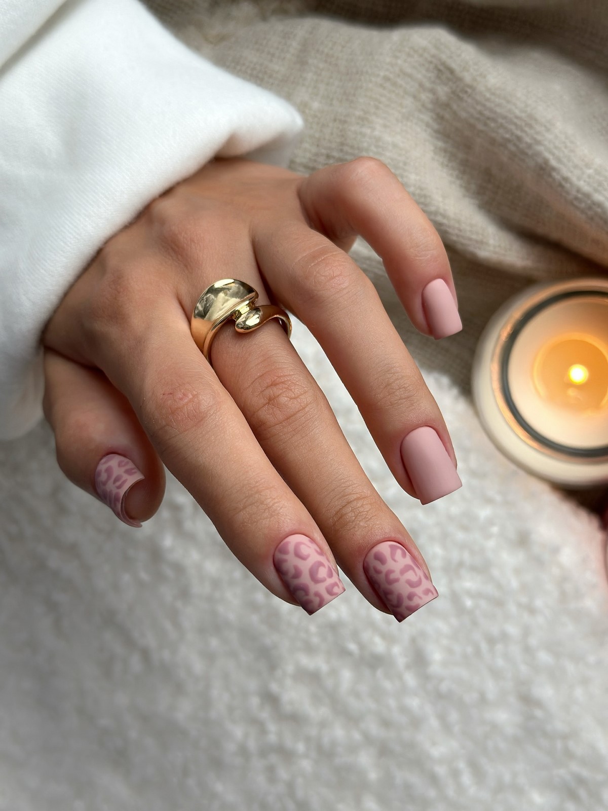 Маникюр 2026: ошибки, из-за которых руки выглядят неухоженно