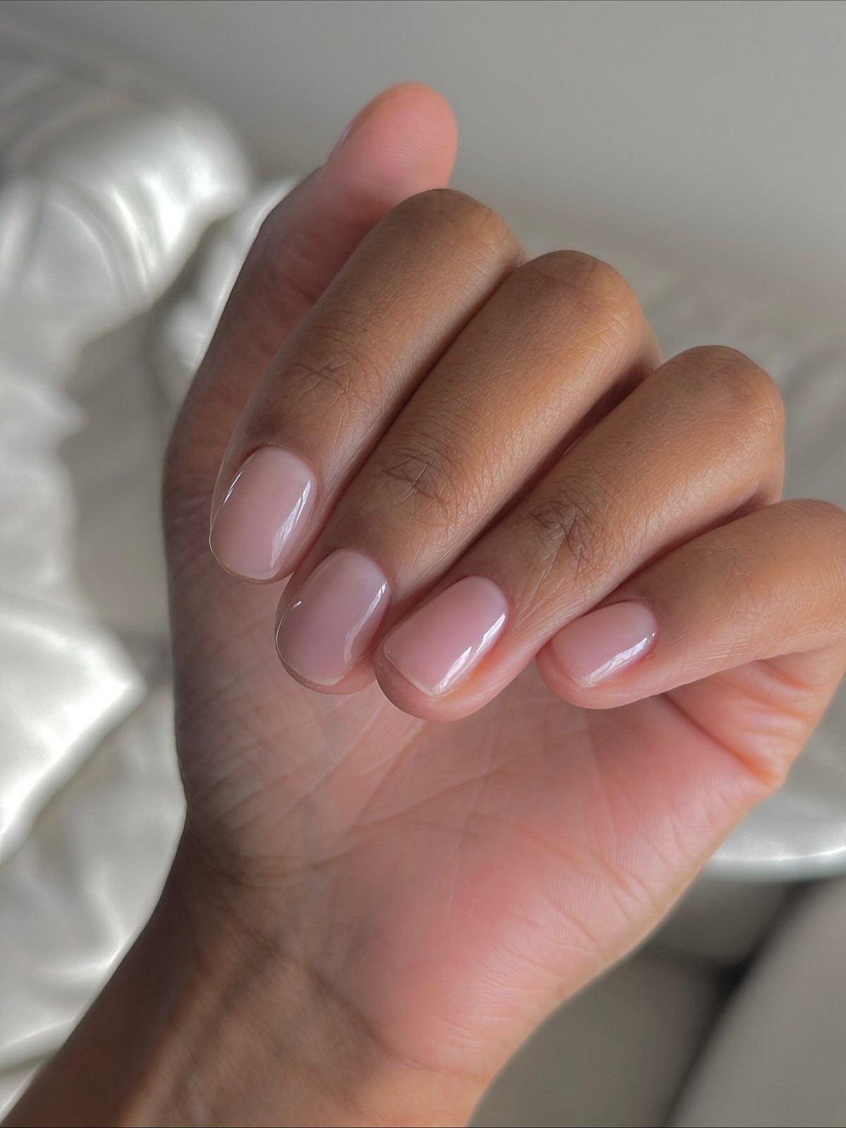 Маникюр 2026: почему сложный дизайн больше не актуален