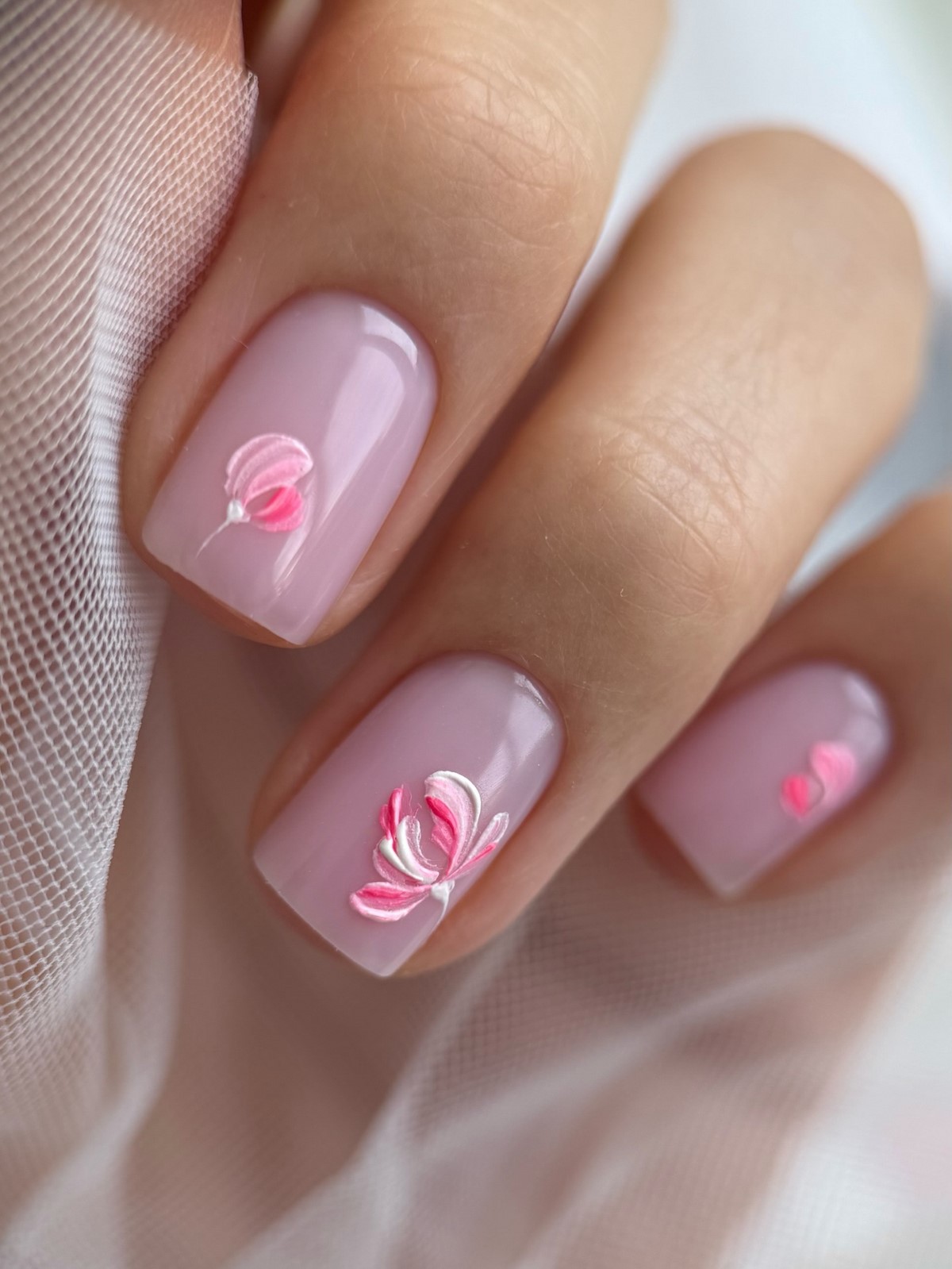 Маникюр 2026: 20 вариантов, которые выглядят иначе