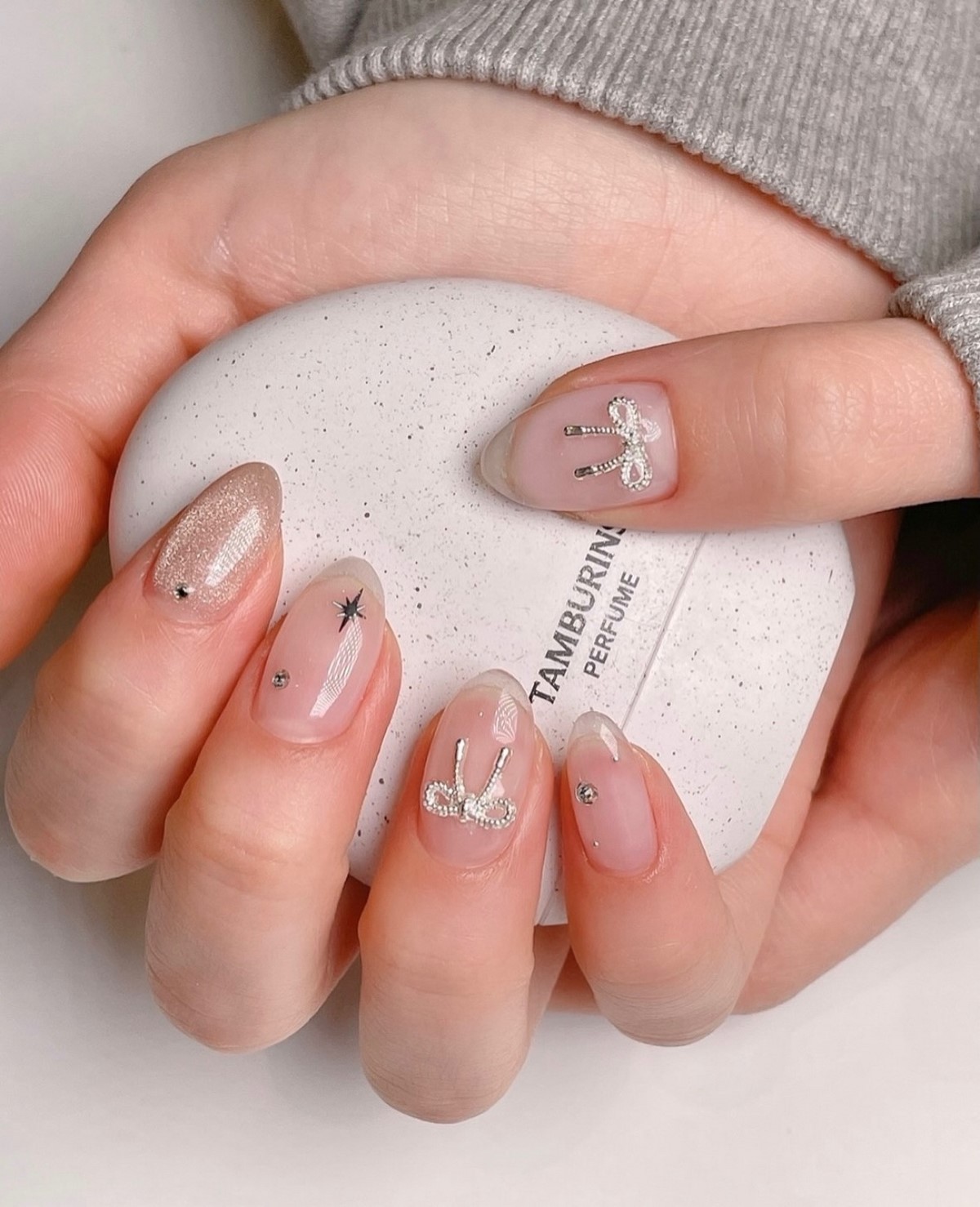 Маникюр 2026: 20 вариантов, которые выглядят иначе