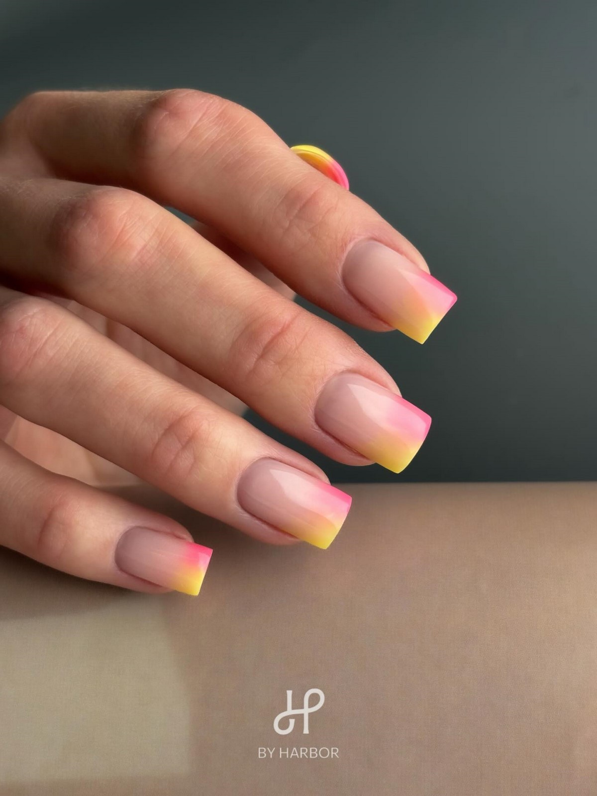 Маникюр 2026: 20 вариантов, которые выглядят иначе