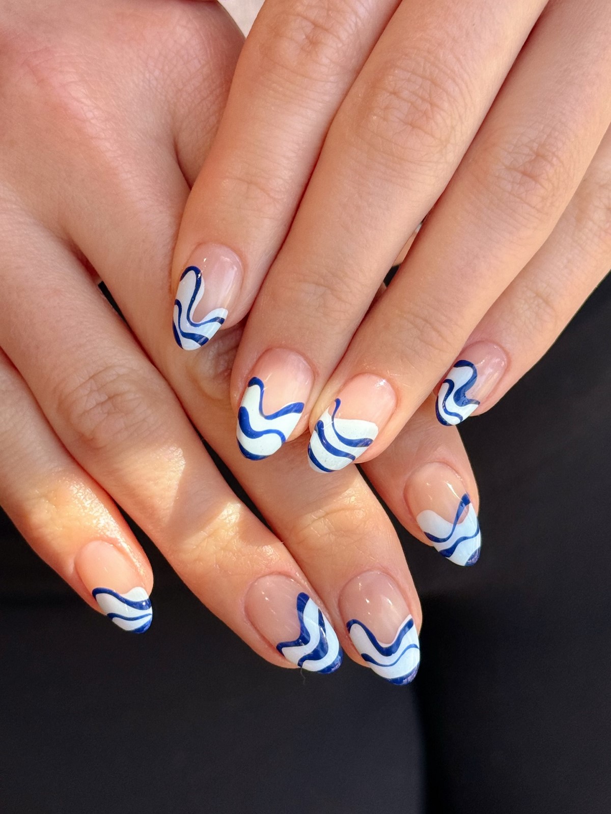 Френч апреля 2026: новый вид классического маникюра