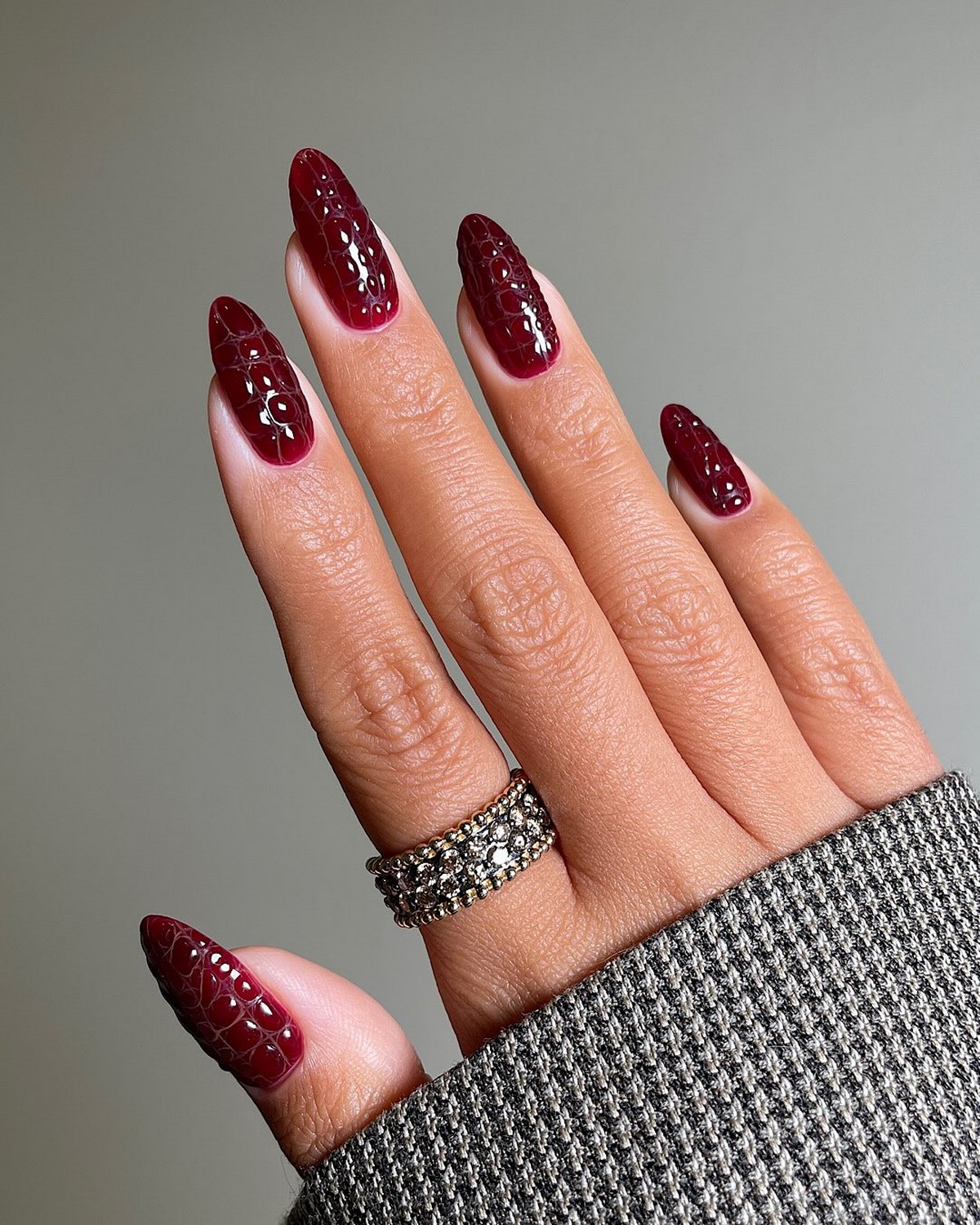 Маникюр 2026: ошибки, из-за которых руки выглядят неухоженно