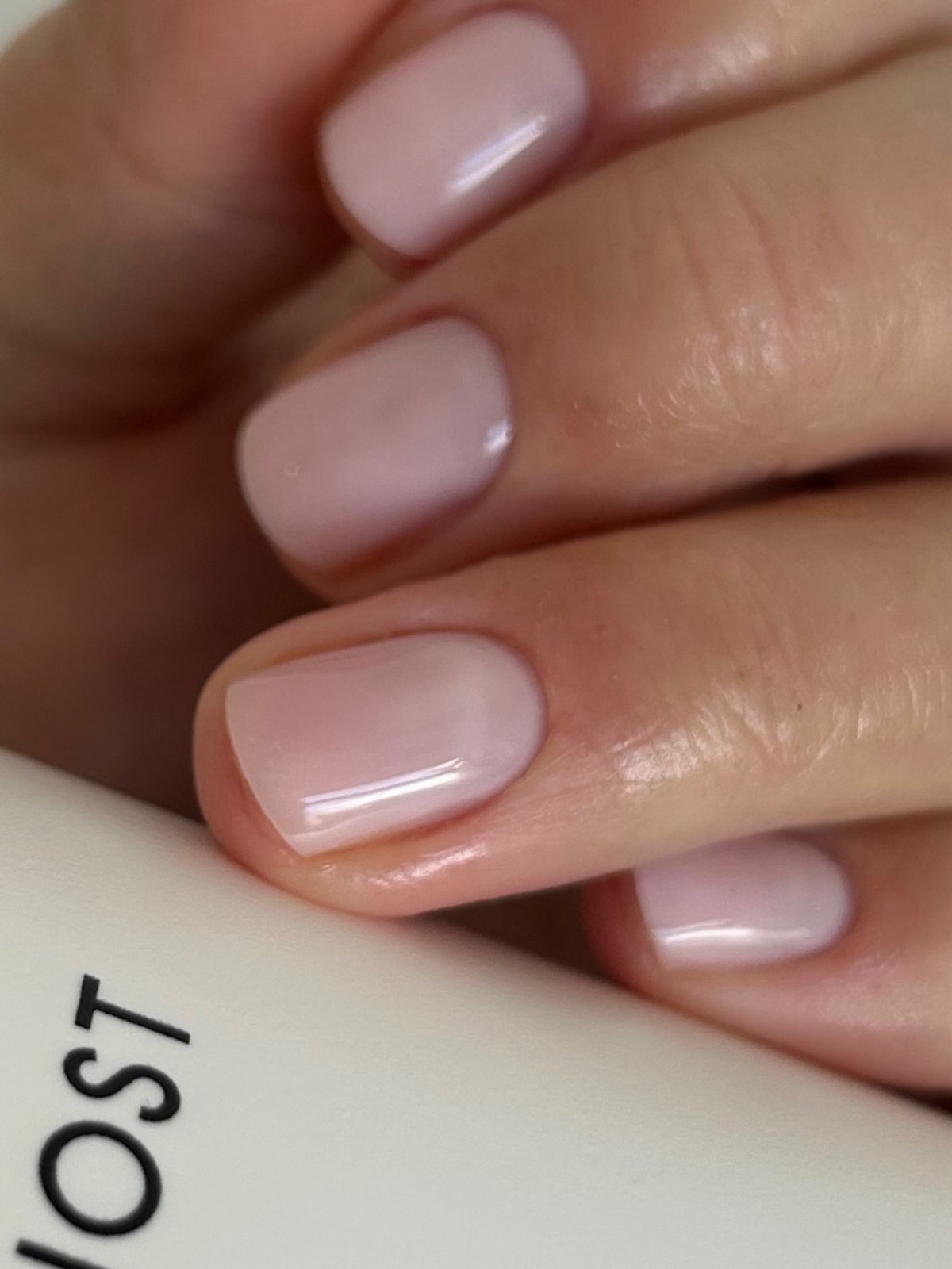 Маникюр 2026: этот тренд сначала не приняли — теперь его делают все