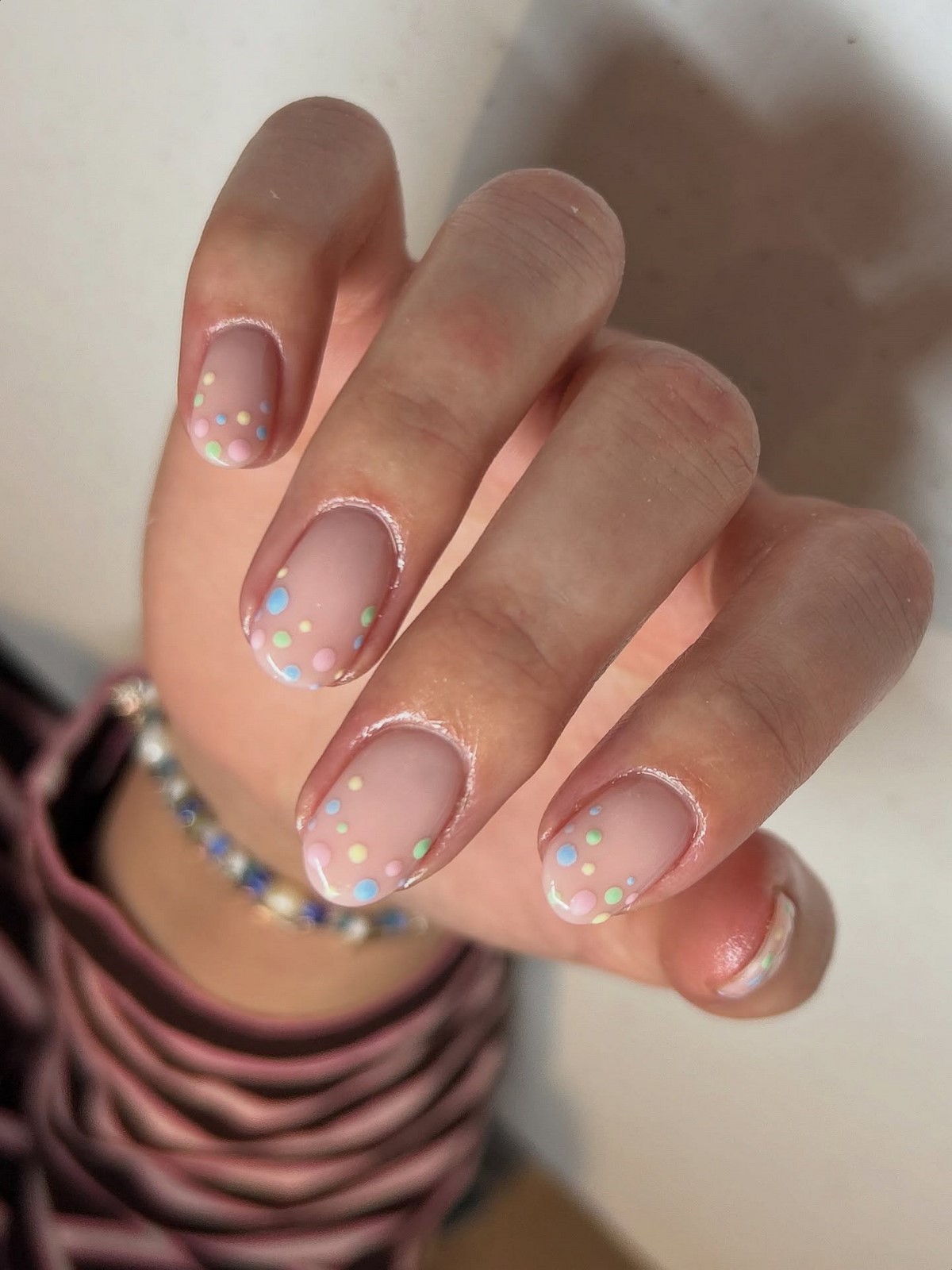 Маникюр 2026: этот тренд сначала не приняли — теперь его делают все