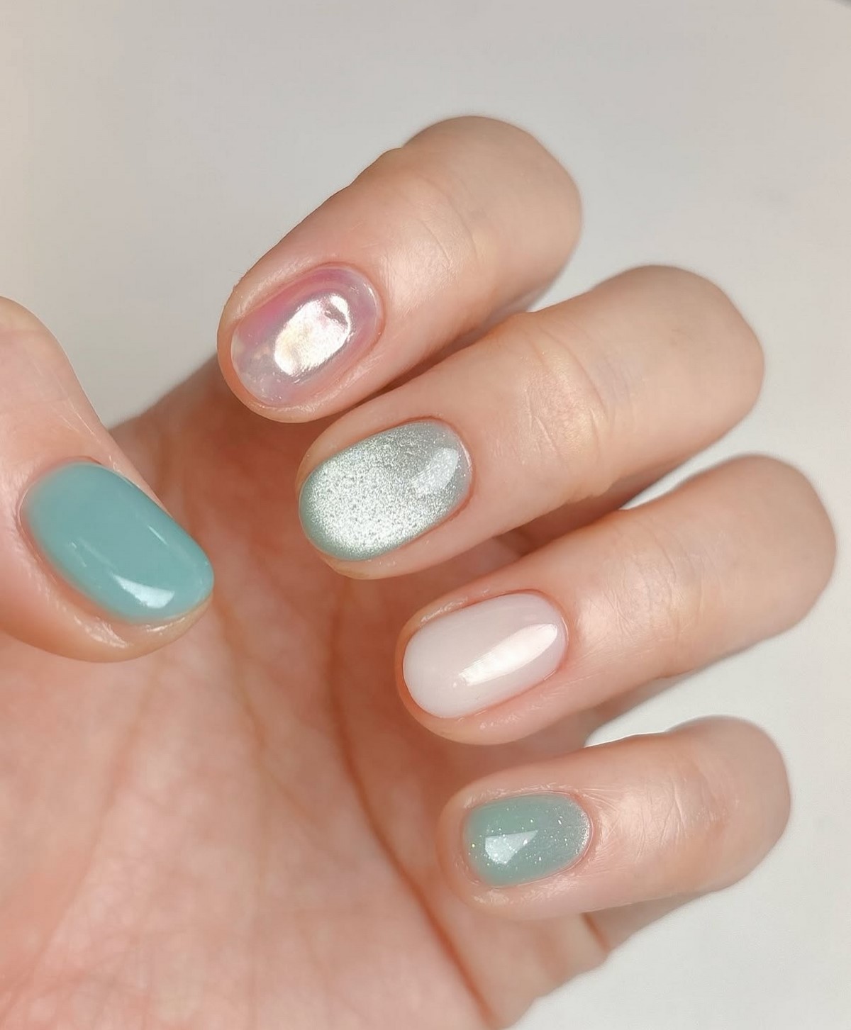 Бархатный маникюр 2026: перелив на ногтях без резкого контраста