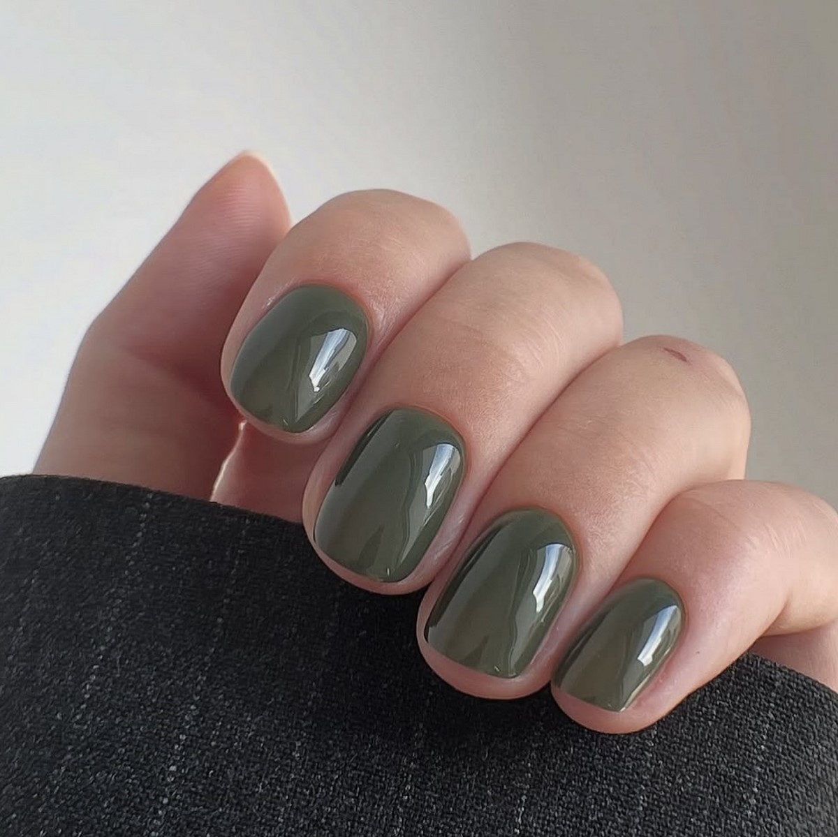 Маникюр 2026: ошибки, из-за которых руки выглядят неухоженно