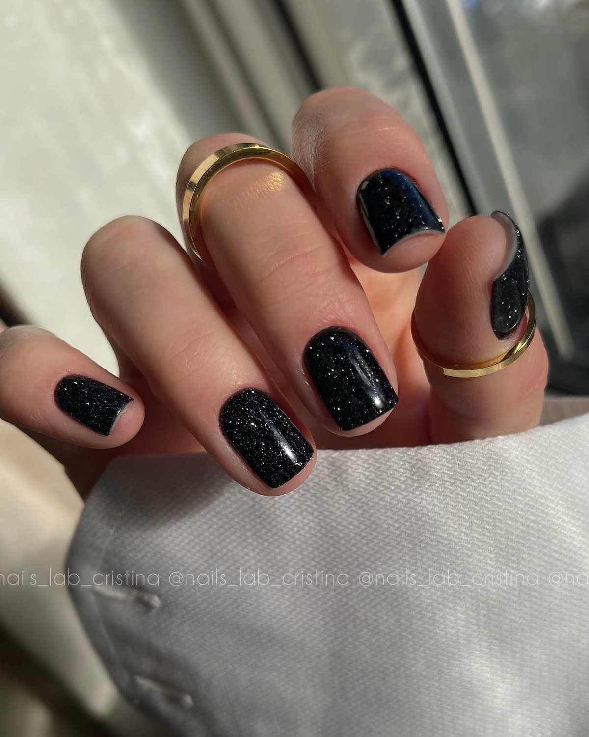 Маникюр 2026: ошибки, из-за которых руки выглядят неухоженно