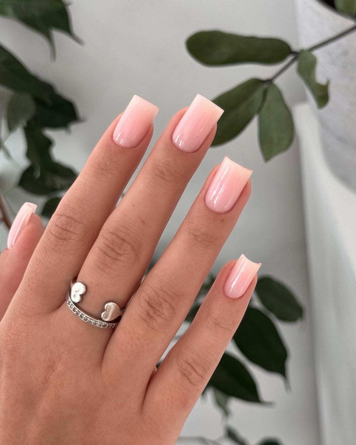 Маникюр 2026: этот оттенок резко вернулся — и теперь он снова в тренде