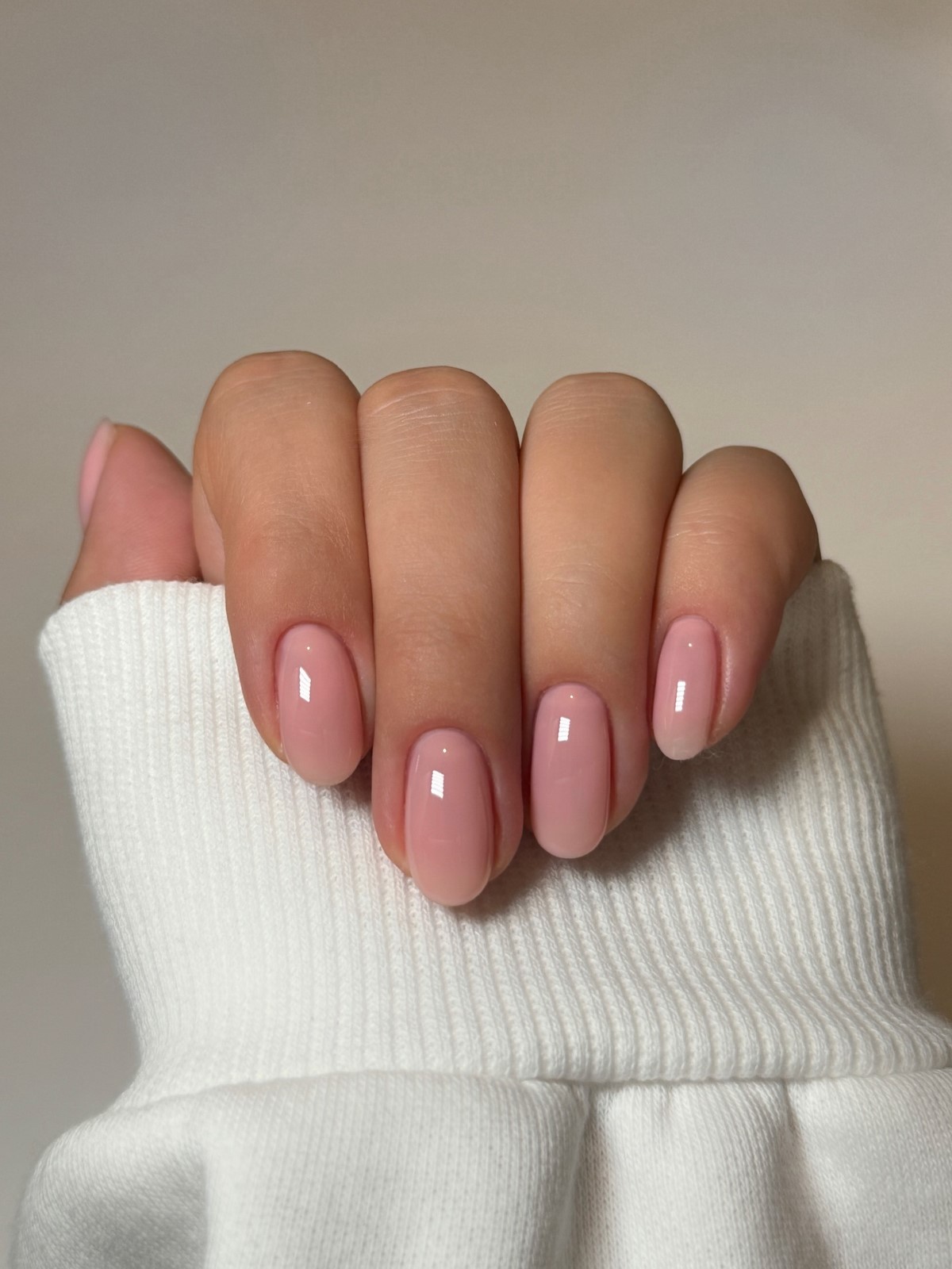 Маникюр 2026: этот оттенок резко вернулся — и теперь он снова в тренде