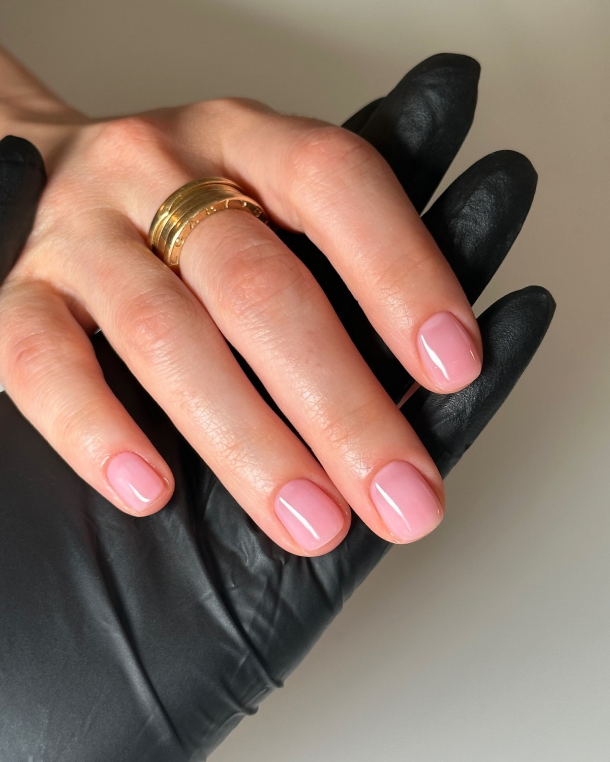 Маникюр 2026: этот оттенок резко вернулся — и теперь он снова в тренде