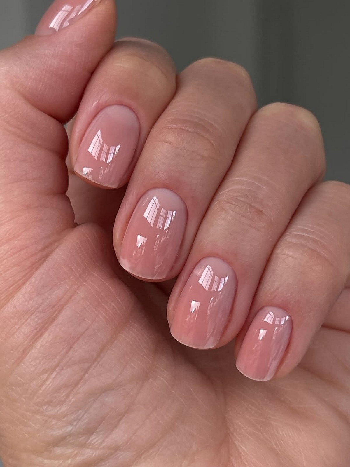 Маникюр 2026: этот оттенок резко вернулся — и теперь он снова в тренде