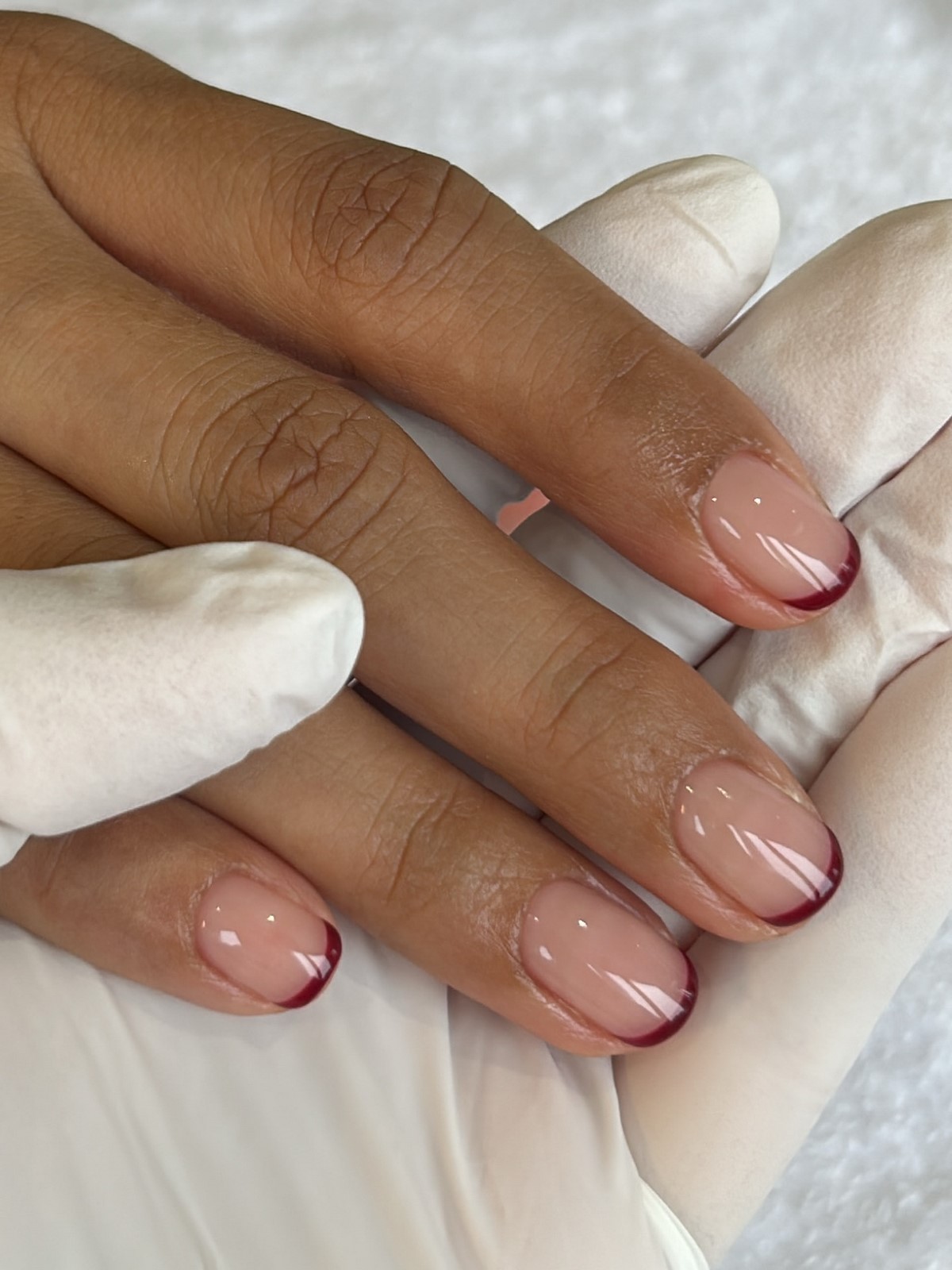 Маникюр 2026: этот тренд сначала не приняли — теперь его делают все