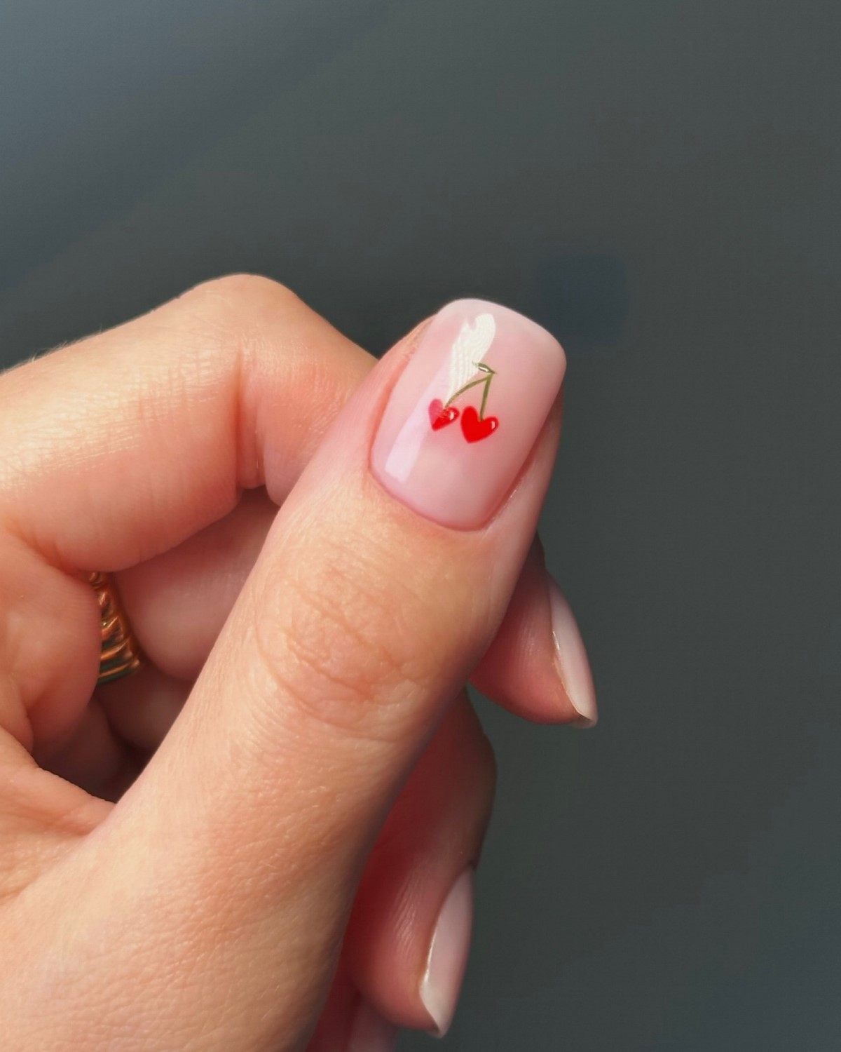 Маникюр 2026: этот тренд сначала не приняли — теперь его делают все