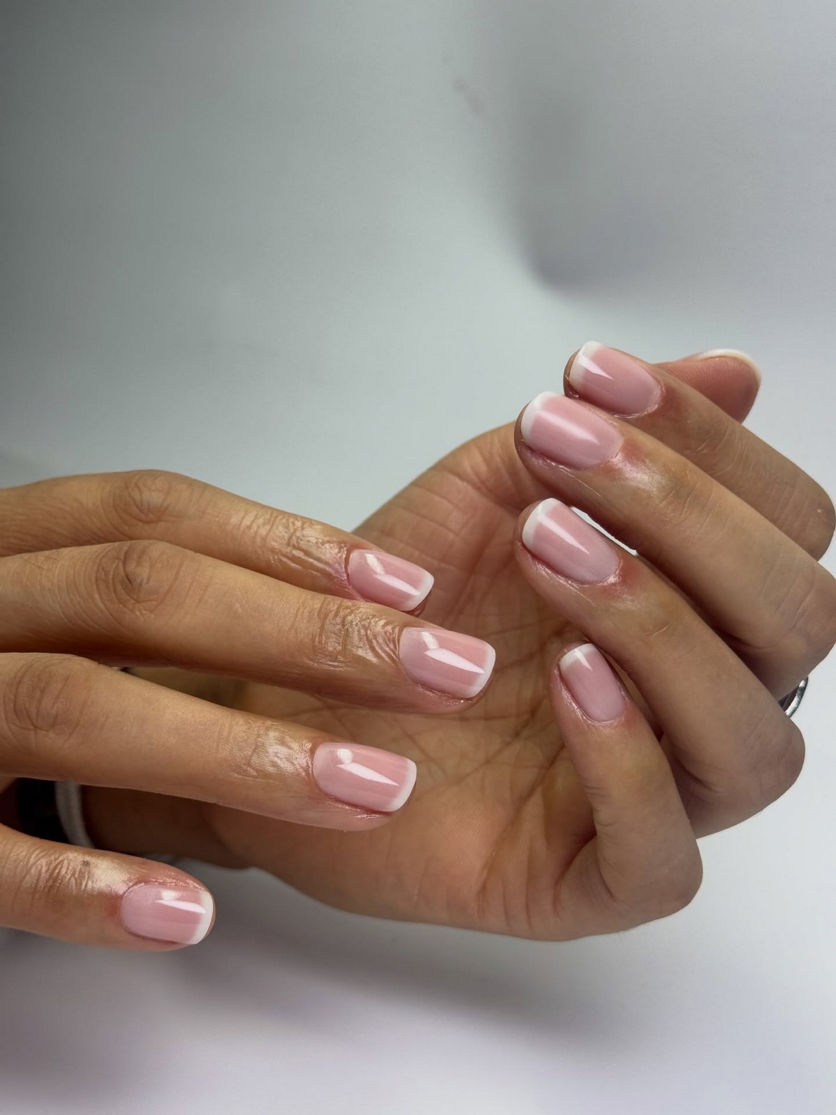 Маникюр 2026: этот тренд сначала не приняли — теперь его делают все