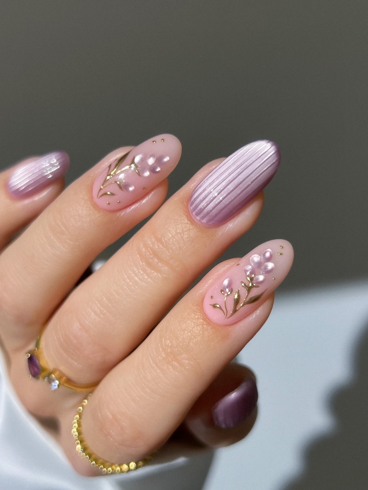 Кошачий глаз в апреле 2026: мягкий перелив цвета