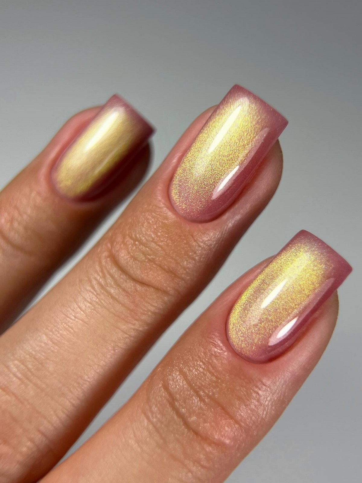 Кошачий глаз в апреле 2026: мягкий перелив цвета