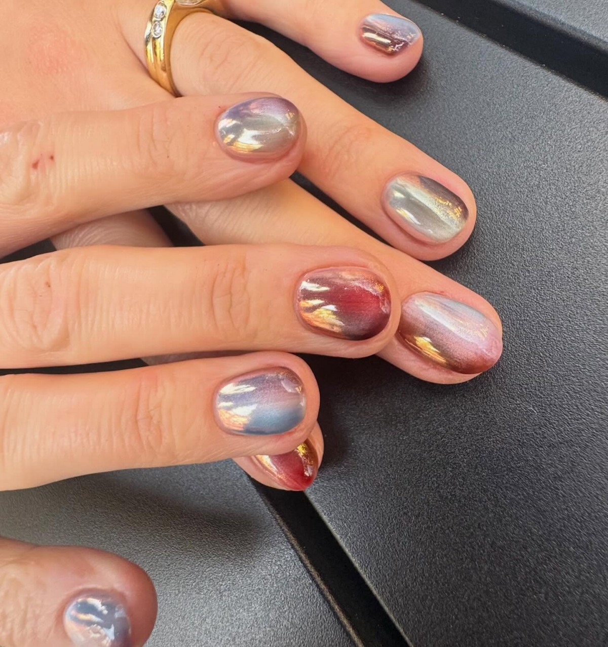 Кошачий глаз в апреле 2026: мягкий перелив цвета