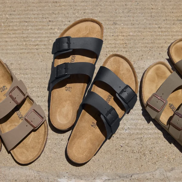 Сандалии Birkenstock Arizona в черном и коричневых оттенках
