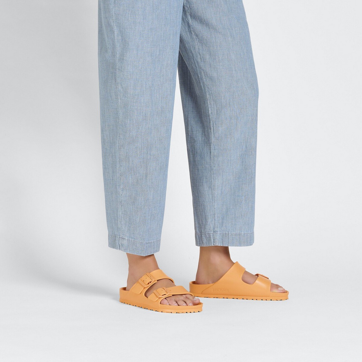 Оранжевые сандалии Birkenstock Arizona EVA