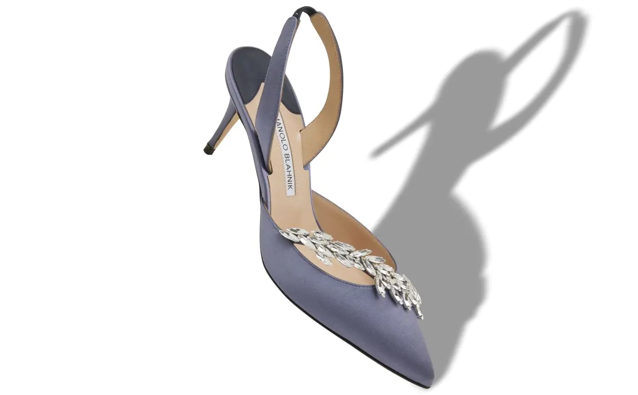Сиреневые слингбэки Manolo Blahnik с кристаллами и тонким ремешком