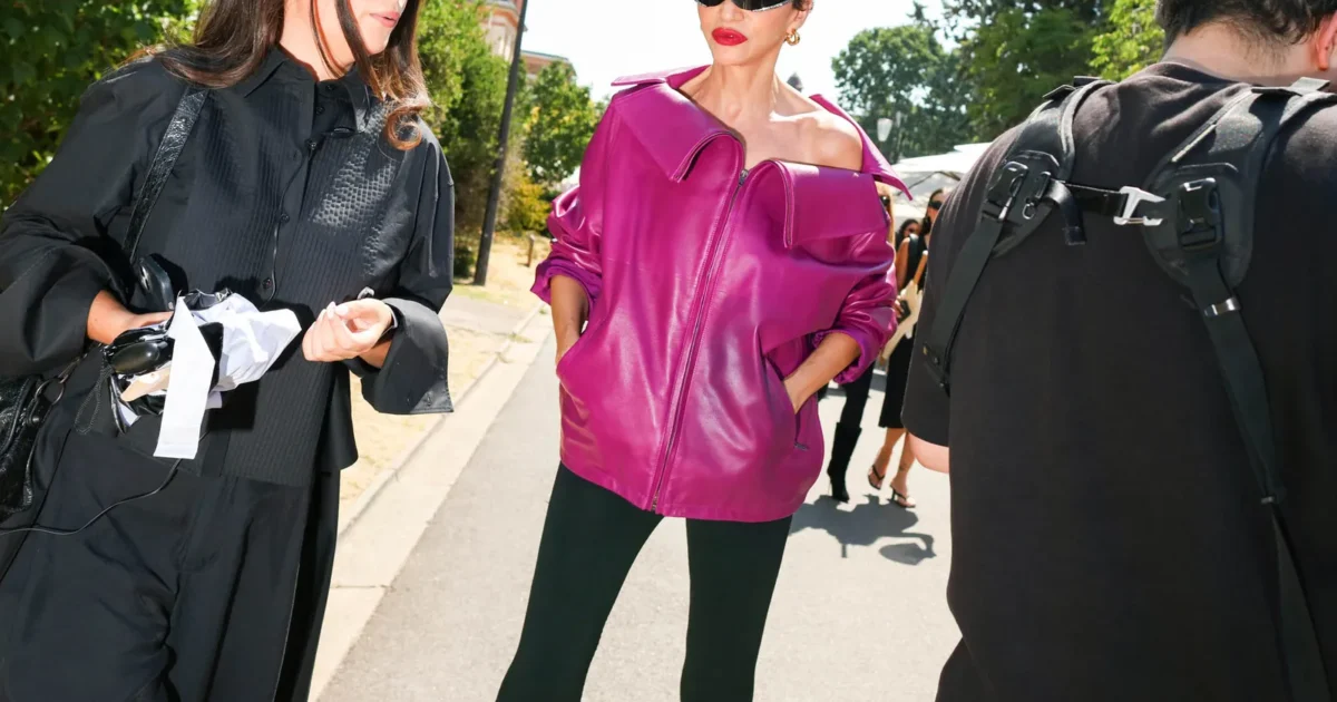 Не подиум, а улица: 9 приемов с Paris Couture Week