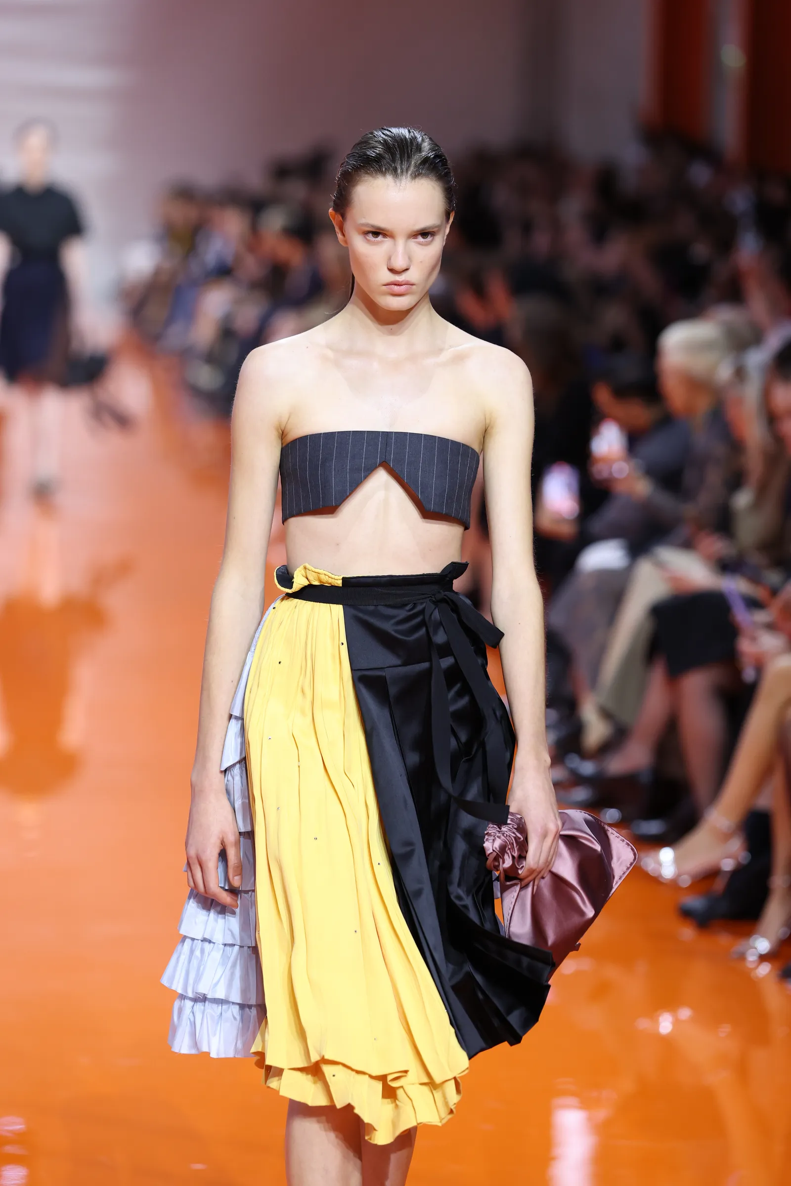 Составная юбка Prada до колена с желтыми, черными и голубыми панелями